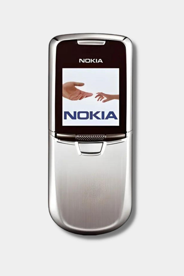 Nokia 8800 Silver : était le symbole de l'exclusivité et du luxe Vintage Mobile