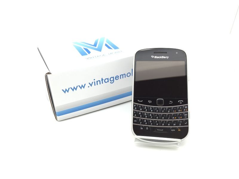Blackberry Bold 9900 Vintage Mobile