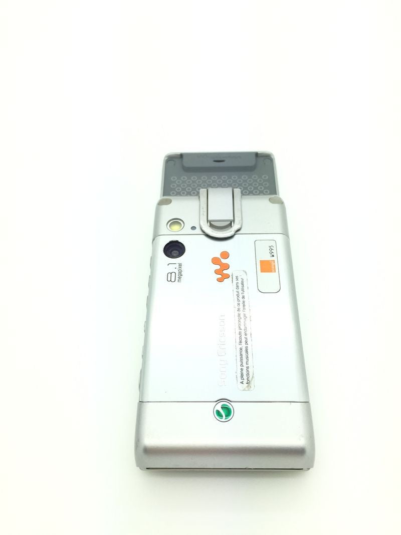 Sony Ericsson W995 Gris Metal – Vintage Mobile