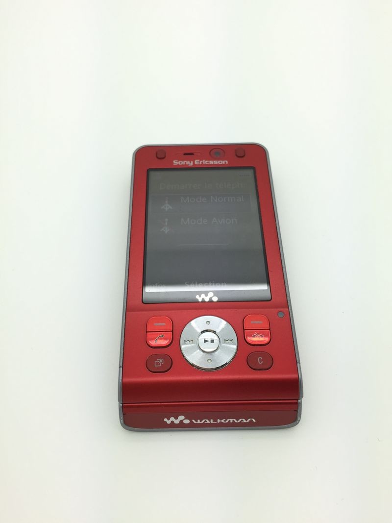 Sony Ericsson w910i Rouge Vintage Mobile